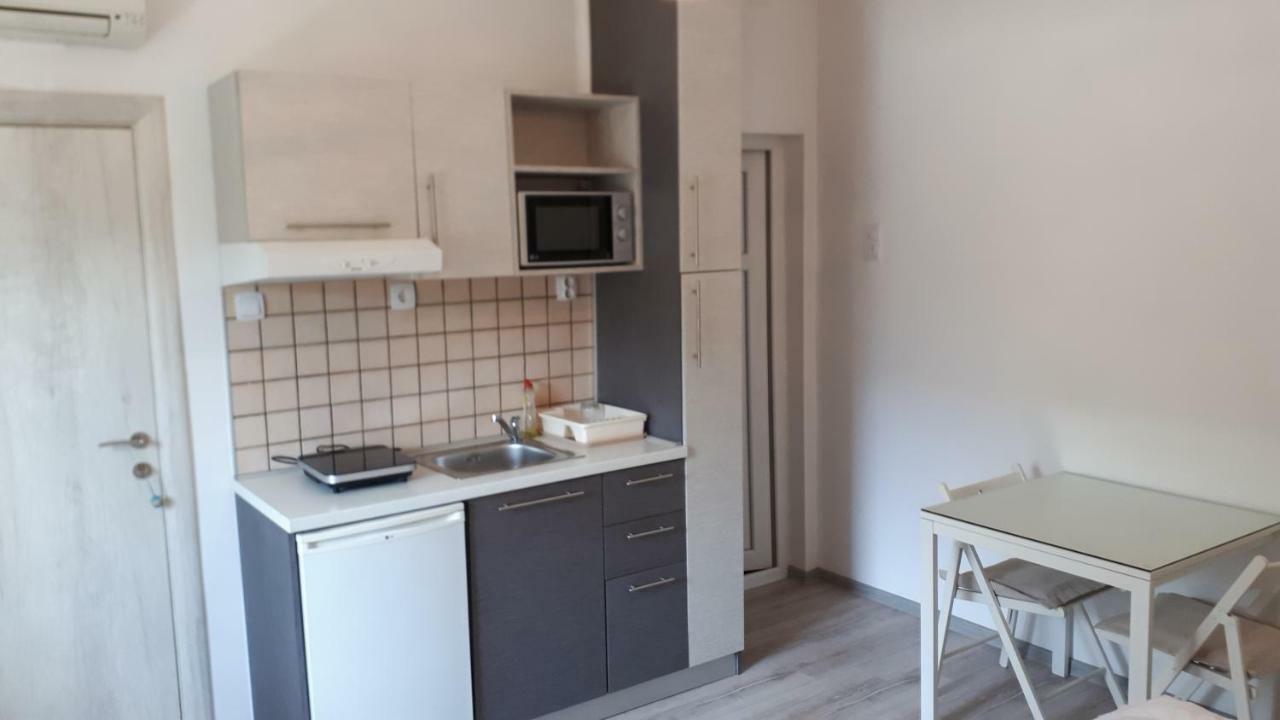 Studio Apartments Ilija โกตอร์ ภายนอก รูปภาพ